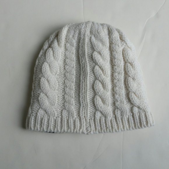 Women The North Face Fuzzy Cable Beanie White - Picture 2 of 7